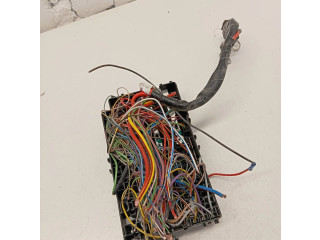 Блок предохранителей AB3914290 Ford Ranger