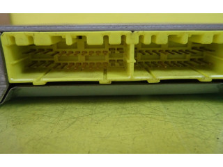 Řídící jednotka MAZDA323F Mazda 323 F 2001