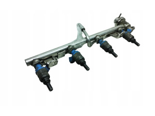 Топливная рампа 078133534C Audi A6 S6 C5 4B