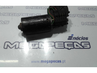 Моторчик дворников 390240313    Volvo 440