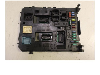 Блок управления 28119759-5   Peugeot 5008