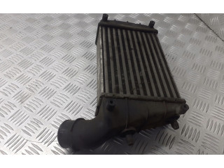 Интеркулер  51753653, 060316070688   Alfa Romeo GT 1.9