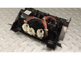 Передняя пепельница