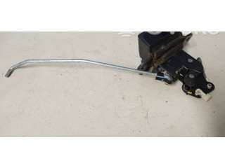 Zámek zadních dveří Volkswagen Touareg I 2006