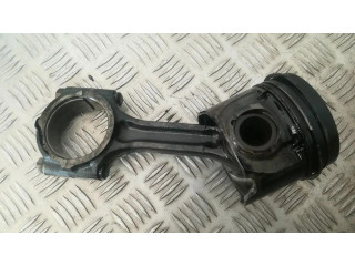 Píst j5ae   KIA Sorento  pro naftový motor 2.5  