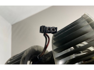 Вентилятор печки BMW X3 E83