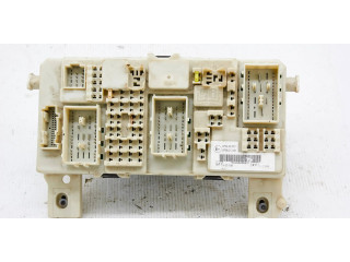 Pojistková skříňka 7M5T14A073, 8M5T14014 Ford Focus 2008