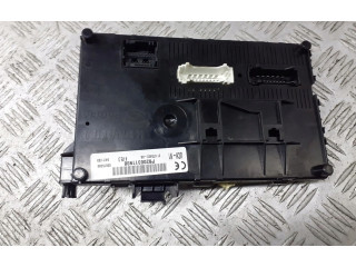 Блок предохранителей 8200311988 Renault Clio II