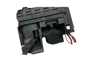 Pojistková skříňka 1K0937132F, 1E250808 Volkswagen Tiguan 2009