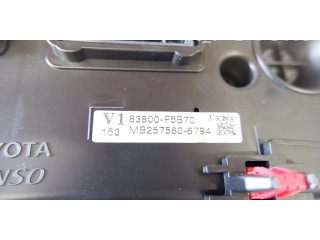 Přístrojová deska Toyota Yaris Cross 2022 83800F5B70