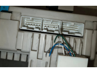 Pojistková skříňka 8198050030, 0665004650 Toyota Land Cruiser (J120) 2004