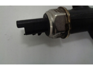 Топливная рампа 9685297580, 9670076780   Volvo C30  