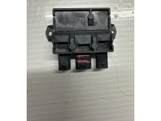 Блок управления E01543102   Volvo XC90