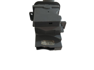 Ручка стеклоочистителей 9496807   Volvo V70