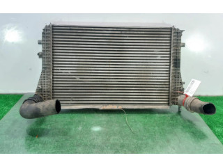 Интеркулер  3C0145805P   Volkswagen PASSAT 