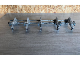 Vstřikovací lišta    Volkswagen Transporter - Caravelle T5     