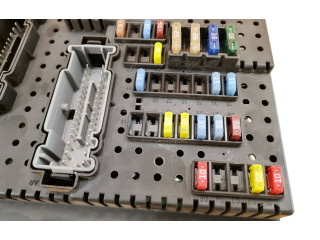 Блок предохранителей 30728512, 28017881 Volvo XC90