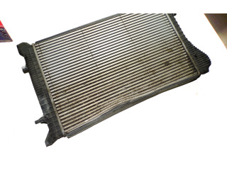 Интеркулер 1K0121345E, 1K0145803AL Volkswagen Caddy