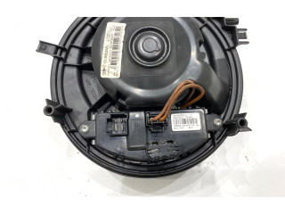 Вентилятор печки 5Q1819021F Volkswagen Golf VII