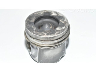 Píst 7805331, 11257805331 BMW 7 F01 F02 F03 F04 pro naftový motor 2.0