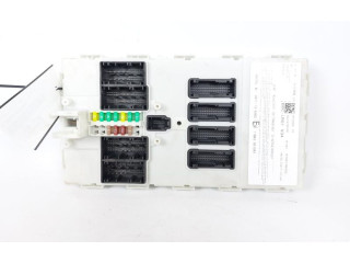 Pojistková skříňka 8715968 BMW 2 F46 2014