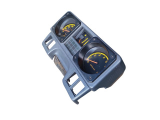 Přístrojová deska  Mitsubishi Pajero 1988 MB716914, 326280  