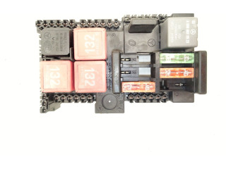 Pojistková skříňka Řídící jednotka BSM A2059062501 Meredes-Benz C W204 2014