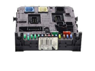 Pojistková skříňka Řídící jednotka BSM 6570A0 Peugeot 3008 I 2009