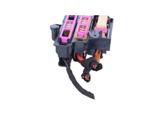 Блок предохранителей  8K2971845B   Audi A5 8T 8F    