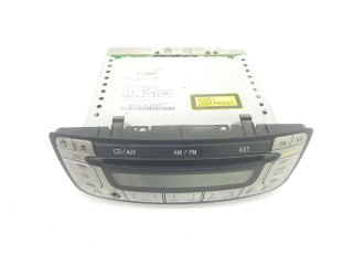 Радио/ проигрыватель CD/DVD / навигация