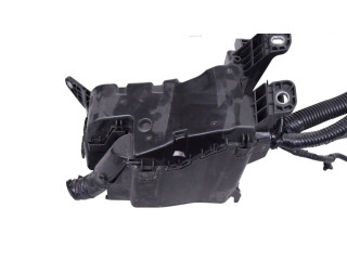 Блок предохранителей 9902XA2 Lexus NX