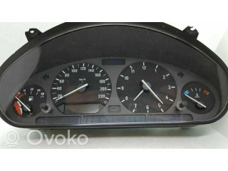 Přístrojová deska BMW 5 E34 1992 621108375040