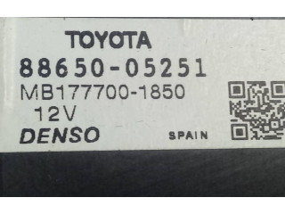Řídící jednotka 8865005251 Toyota Avensis T270 2010