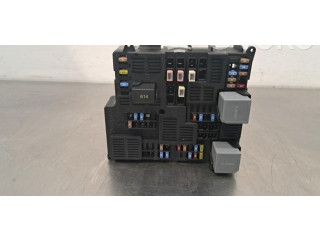 Pojistková skříňka 32322427 Volvo V60 2023