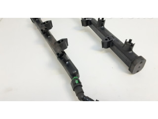 Vstřikovací lišta 04593923AA Chrysler Town & Country V pro benzínový motor 3.6