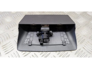 Другая деталь салона