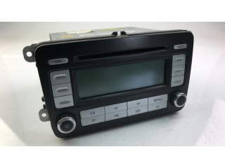 Радио/ проигрыватель CD/DVD / навигация