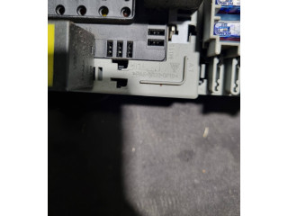 Блок предохранителей  9162316   Volvo V70    