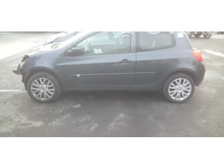 Ручка стеклоочистителей 8201590631   Renault Clio III