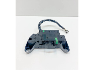   Pojistková skříňka A2305450403, A2305450801   Mercedes-Benz SL R230 2008