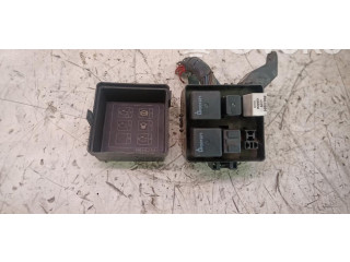 Pojistková skříňka MR482591, MR482591 Mitsubishi Pajero 1