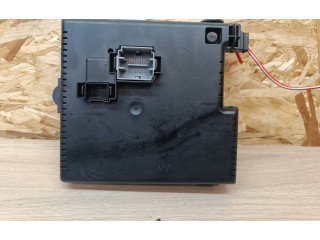 Блок предохранителей 30728512, 28017881   Volvo XC90    