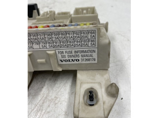 Pojistková skříňka 31268178 Volvo S40 2009