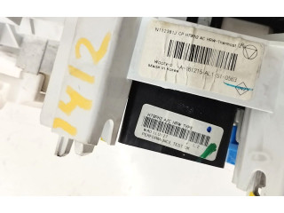 Модуль блока управления кондиционером N112381J   Dacia Duster