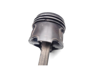 Píst K9K766 Renault Clio III K9K766