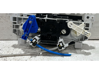 Блок управления климат-контролем    Dacia Duster