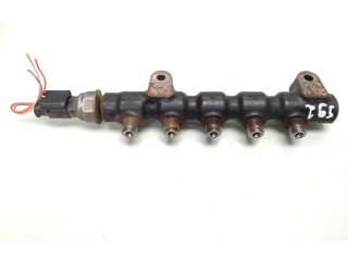 Топливная рампа 9654592680, 9655465480   Citroen C3   для двигателя 9H02