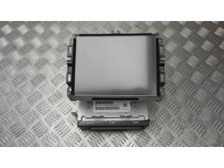 Радио/ проигрыватель CD/DVD / навигация