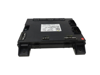 Блок комфорта P0747Q08F, P0747V01C Tesla Model S