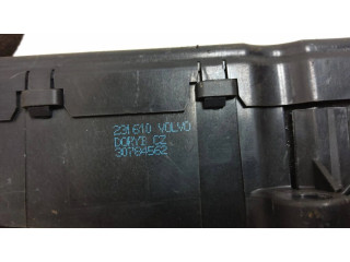 Притягиватель задней крышки